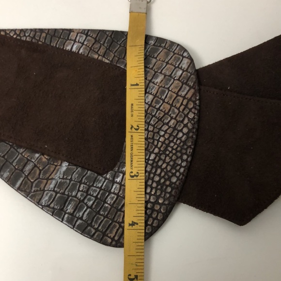 Salena’s Collection A New Attitude In Belts 1986. Astor Western Germany - Picture 10 of 13